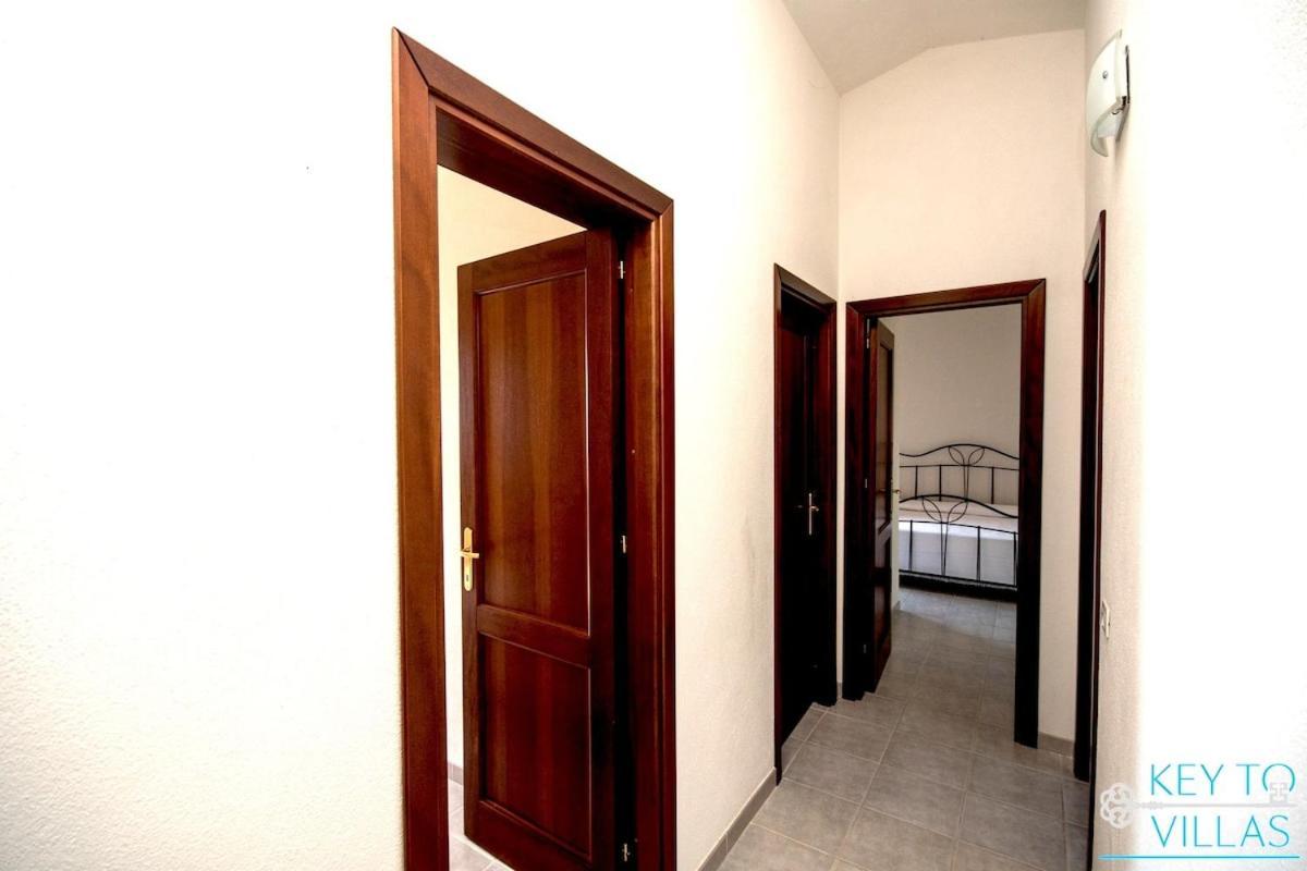 Villa Vista - Key To Villas Costa Paradiso Exterior foto